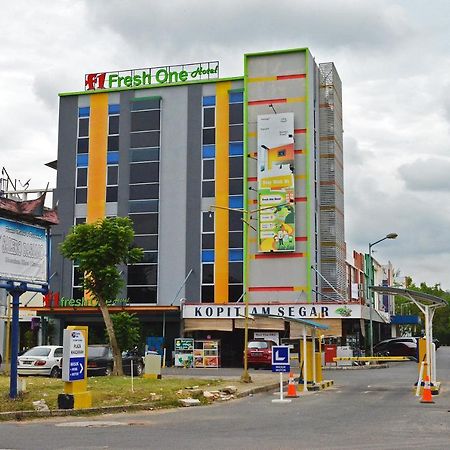 Fresh One Hotel Batam Luaran gambar